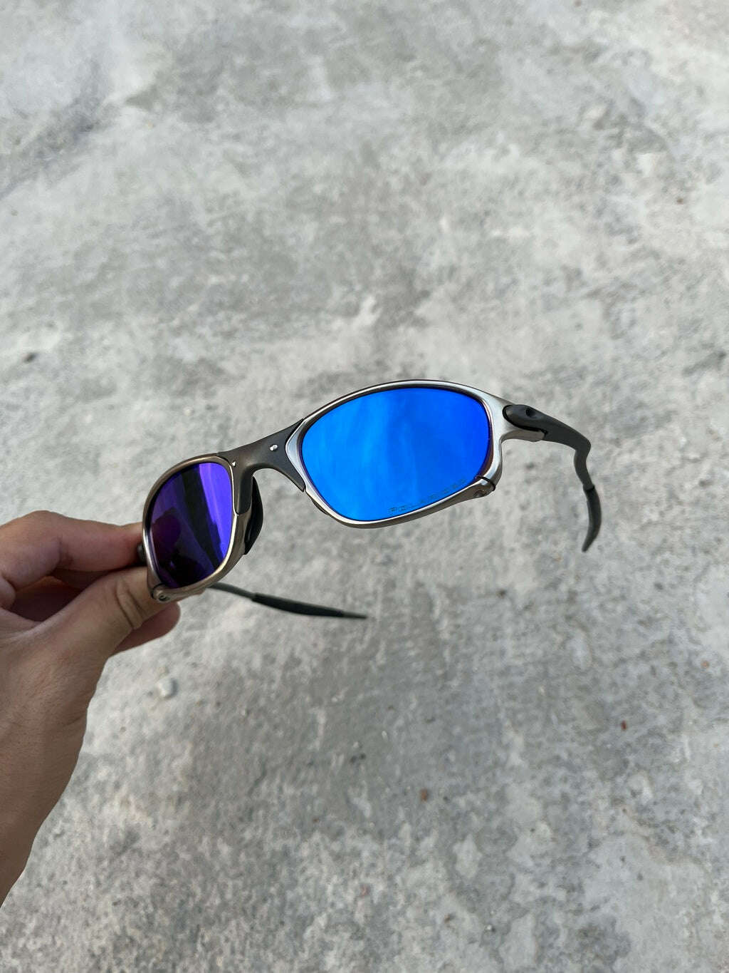 AF68D651-A27F-4154-BB83-0CD4201D9D57