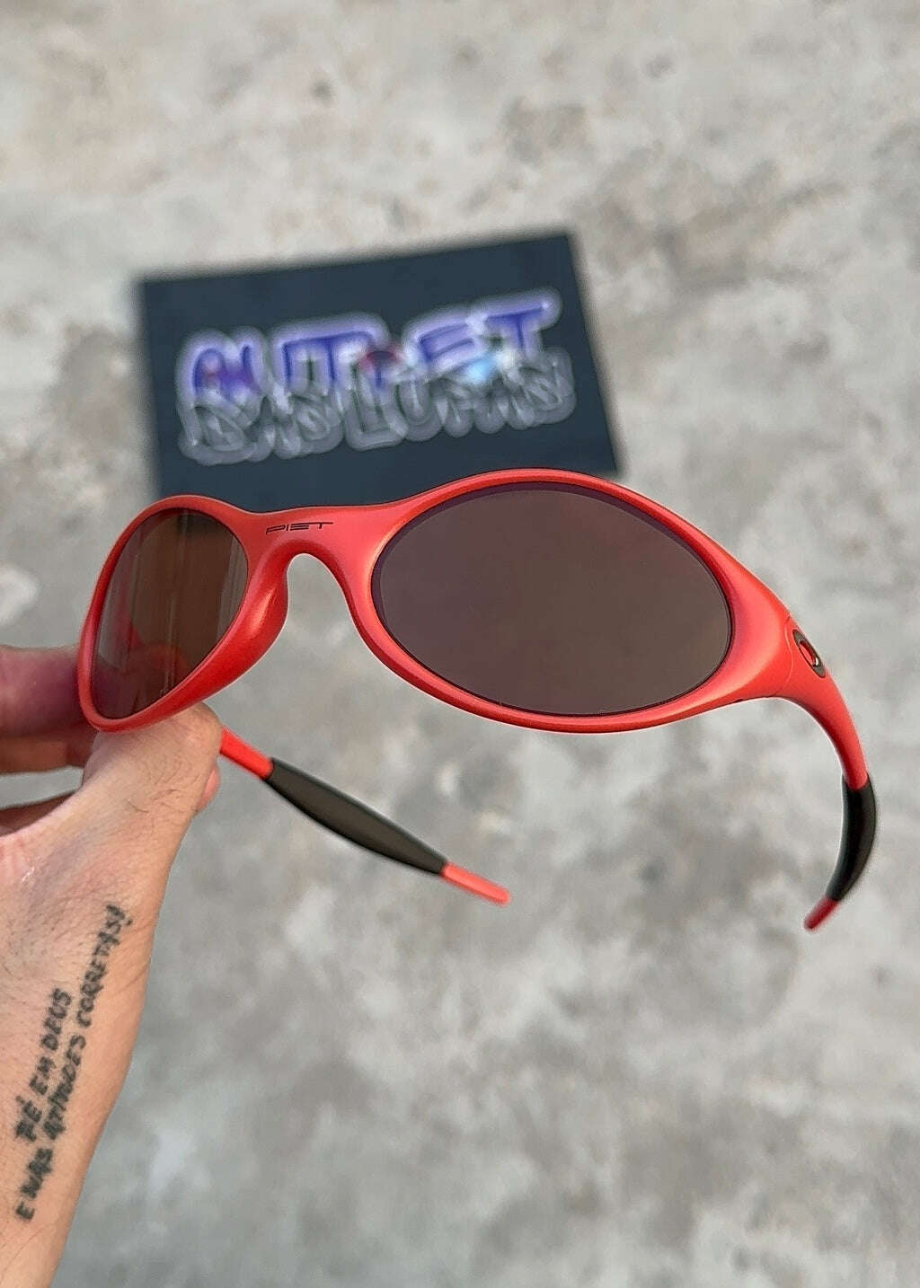 B1502A73-7AC8-4B87-8C48-AD2E1457ED7C