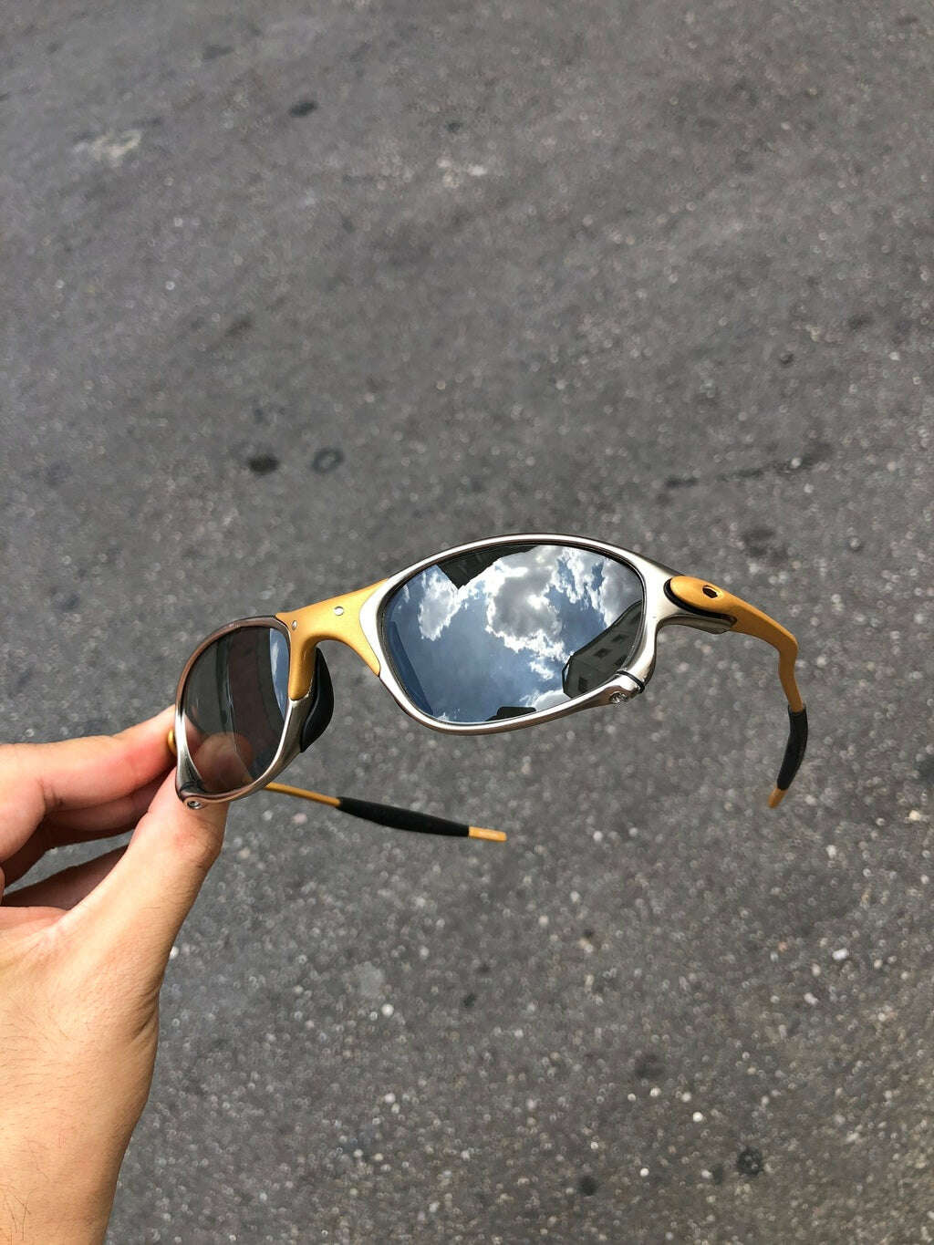 B7C09923-ED07-4E5C-BCFC-7FCA4FC36AE8