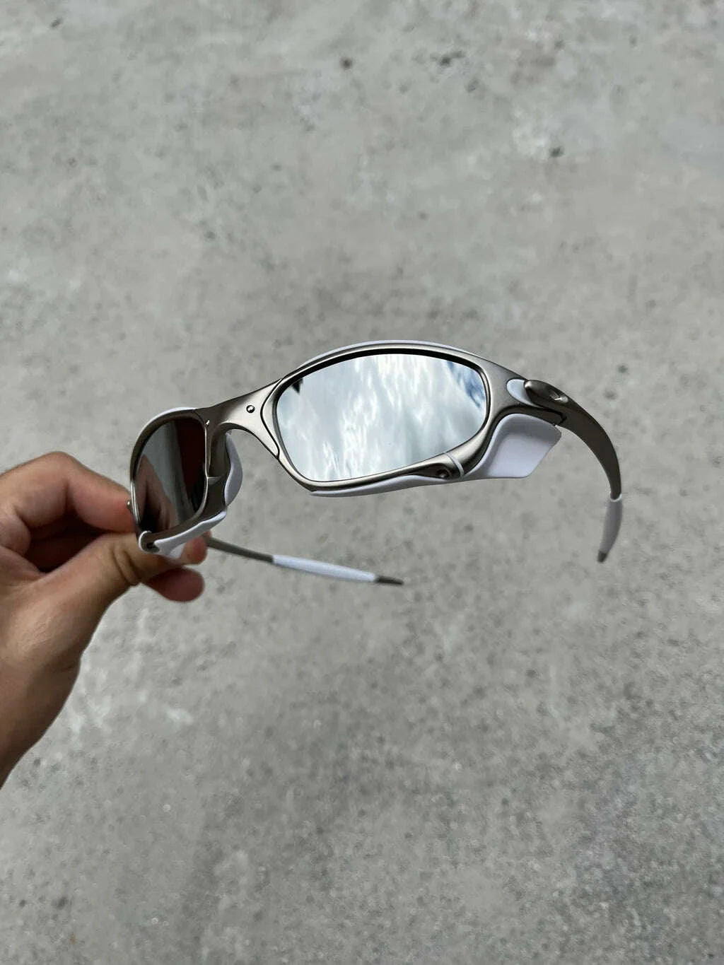 BB8BD5A1-2EAA-4379-9C4F-ECA2F790F608