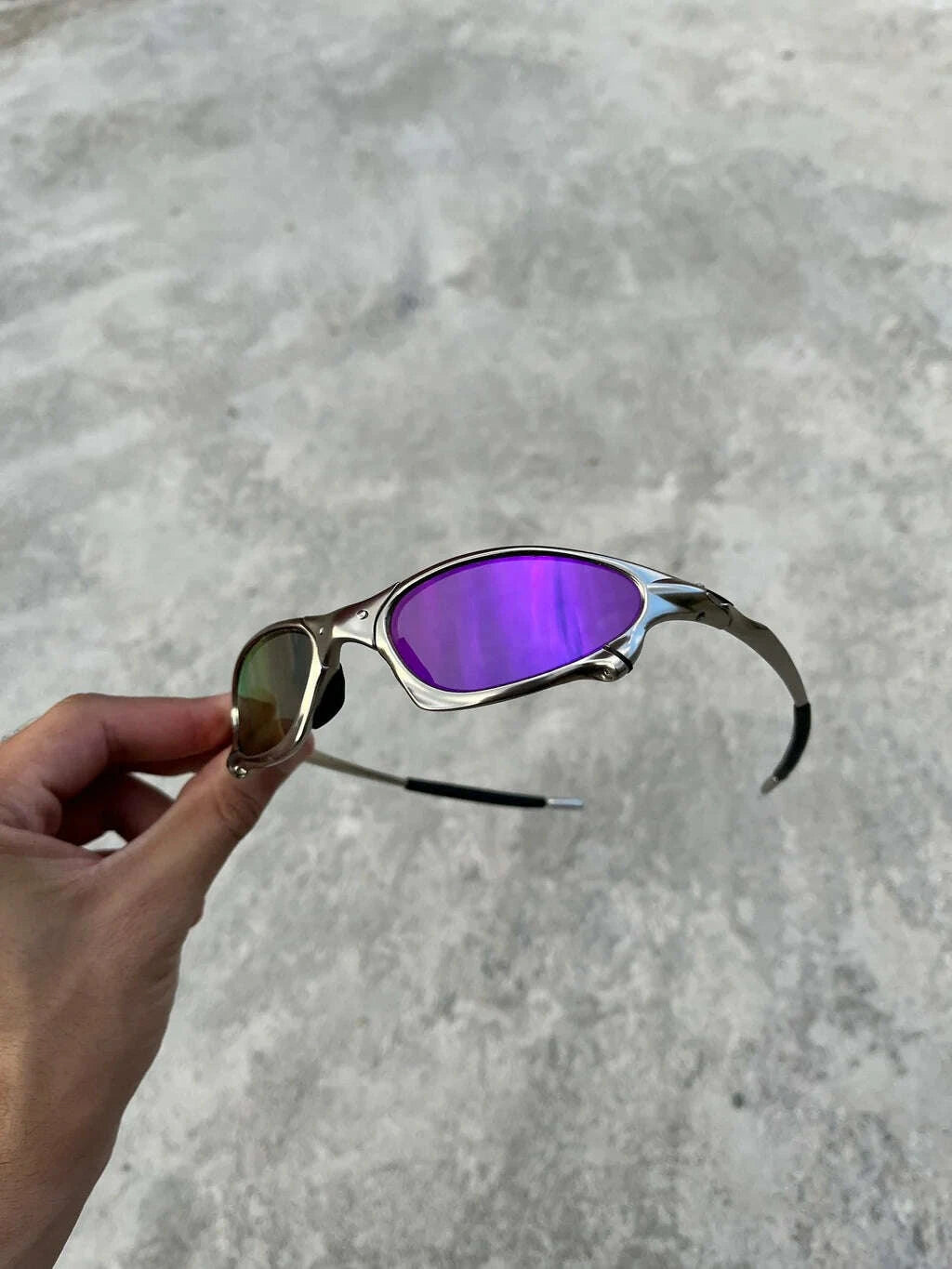 BDFEEFBA-73C5-4681-BE3A-C7EBA8050472