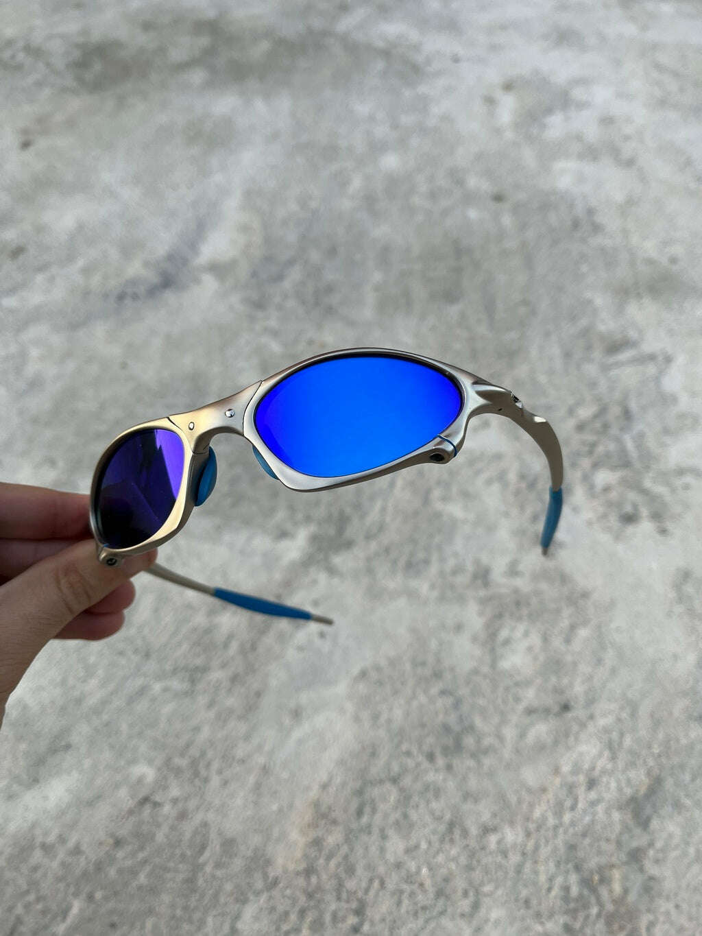 C066E10C-9068-45A6-A525-EC828C1EEE65