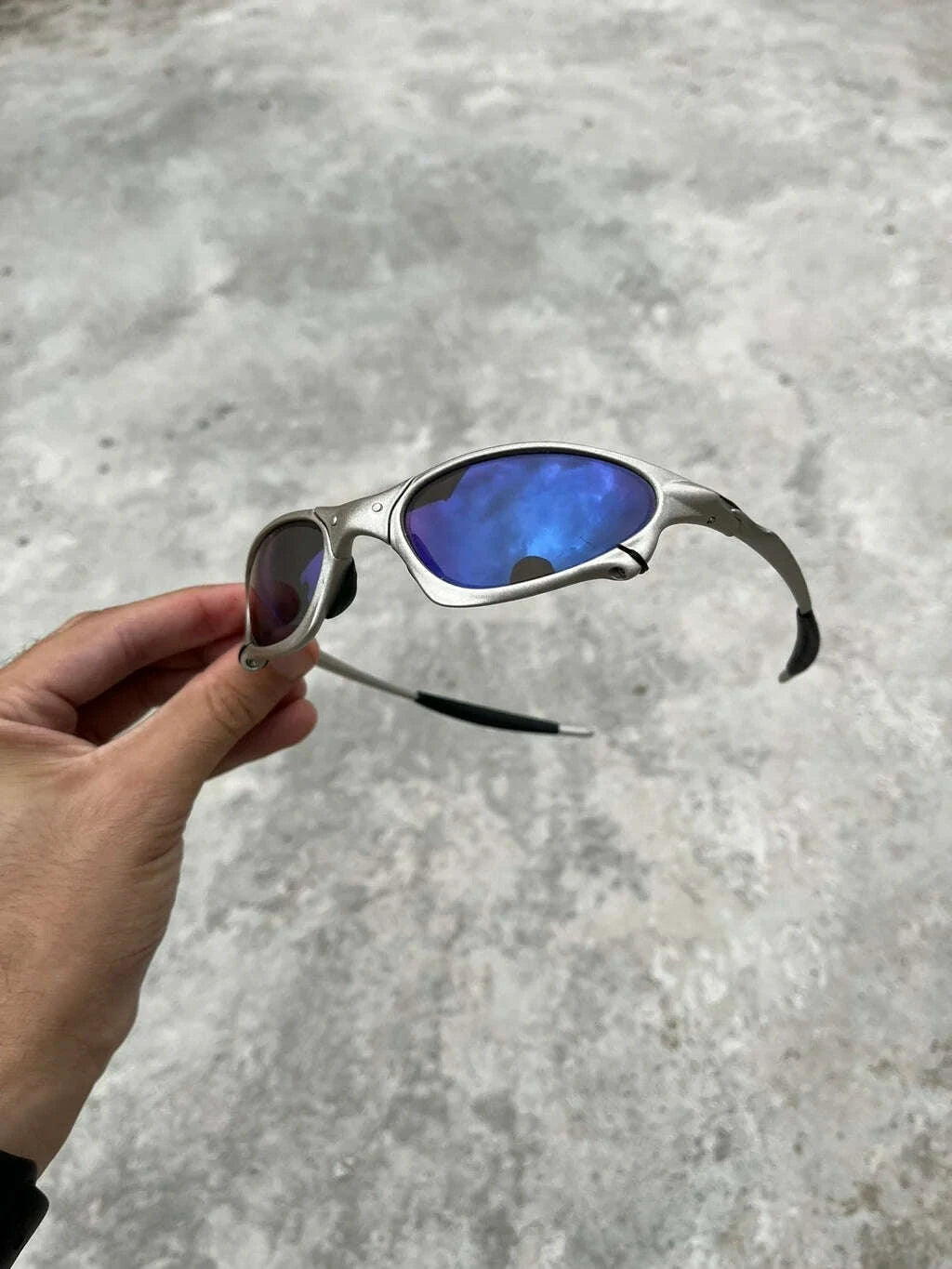 C247FA20-F097-46C0-AC8C-D3259B7AECA0