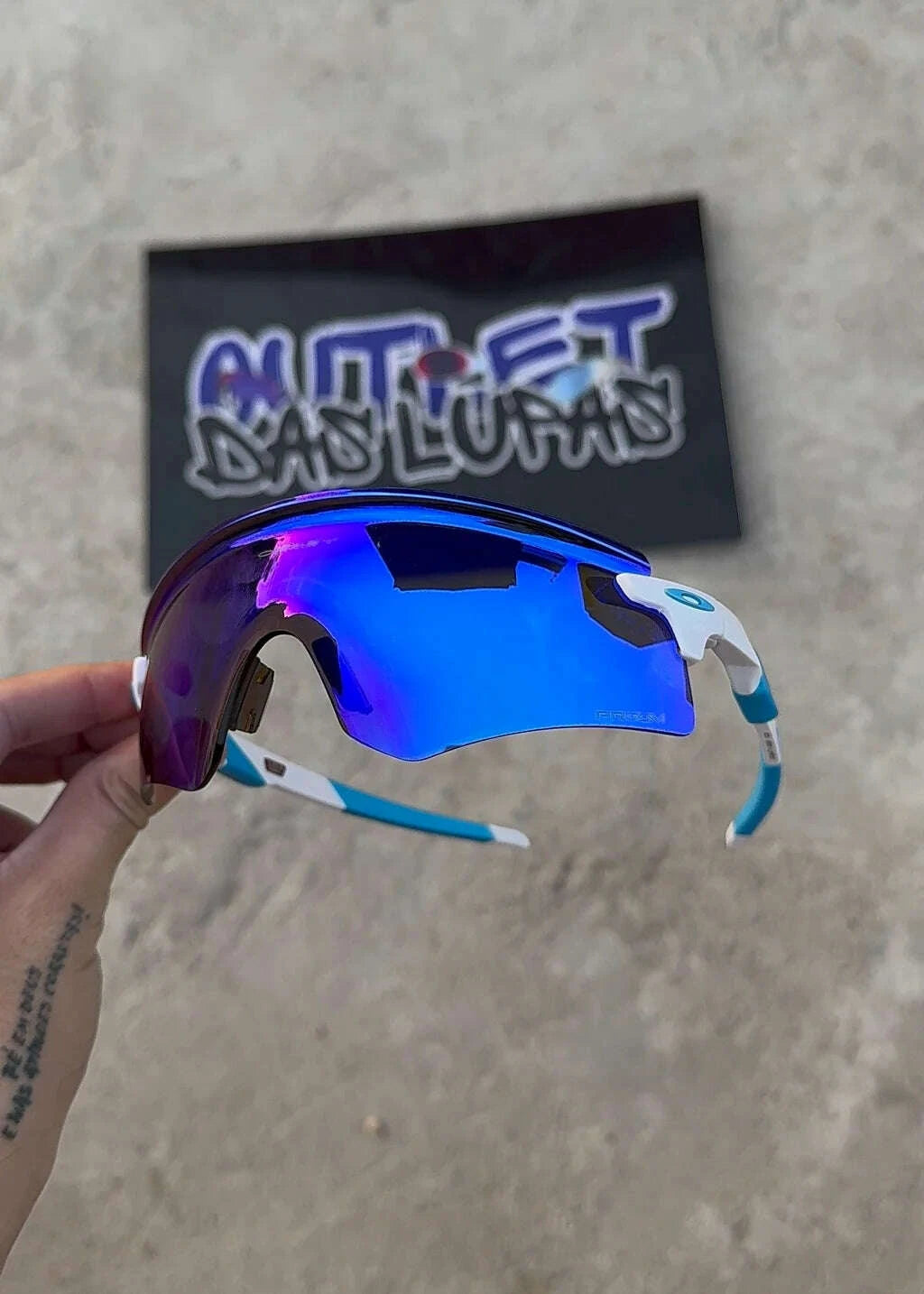 C5BE35E3-58DF-42BF-9087-327A06A216F6