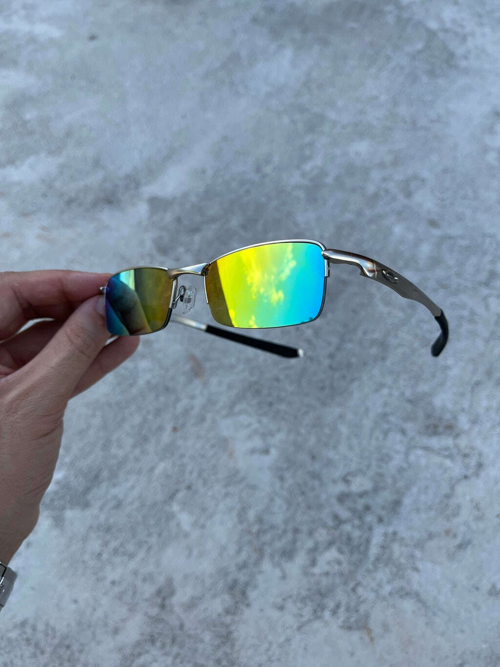 CFD2FB87-9CA5-4C0B-9CBB-98A3E42E1603