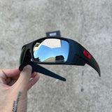 Gascan Preta, Liquid Metal - icon red (2X1)