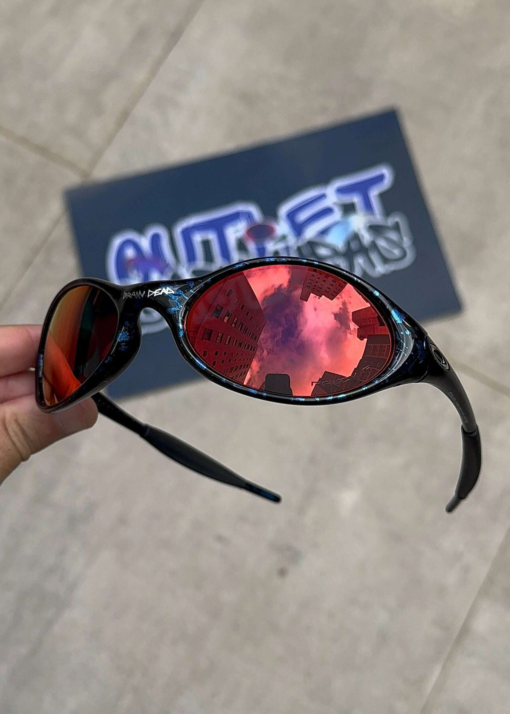 D3131467-6798-49EF-BF17-CB9E151E2B1F