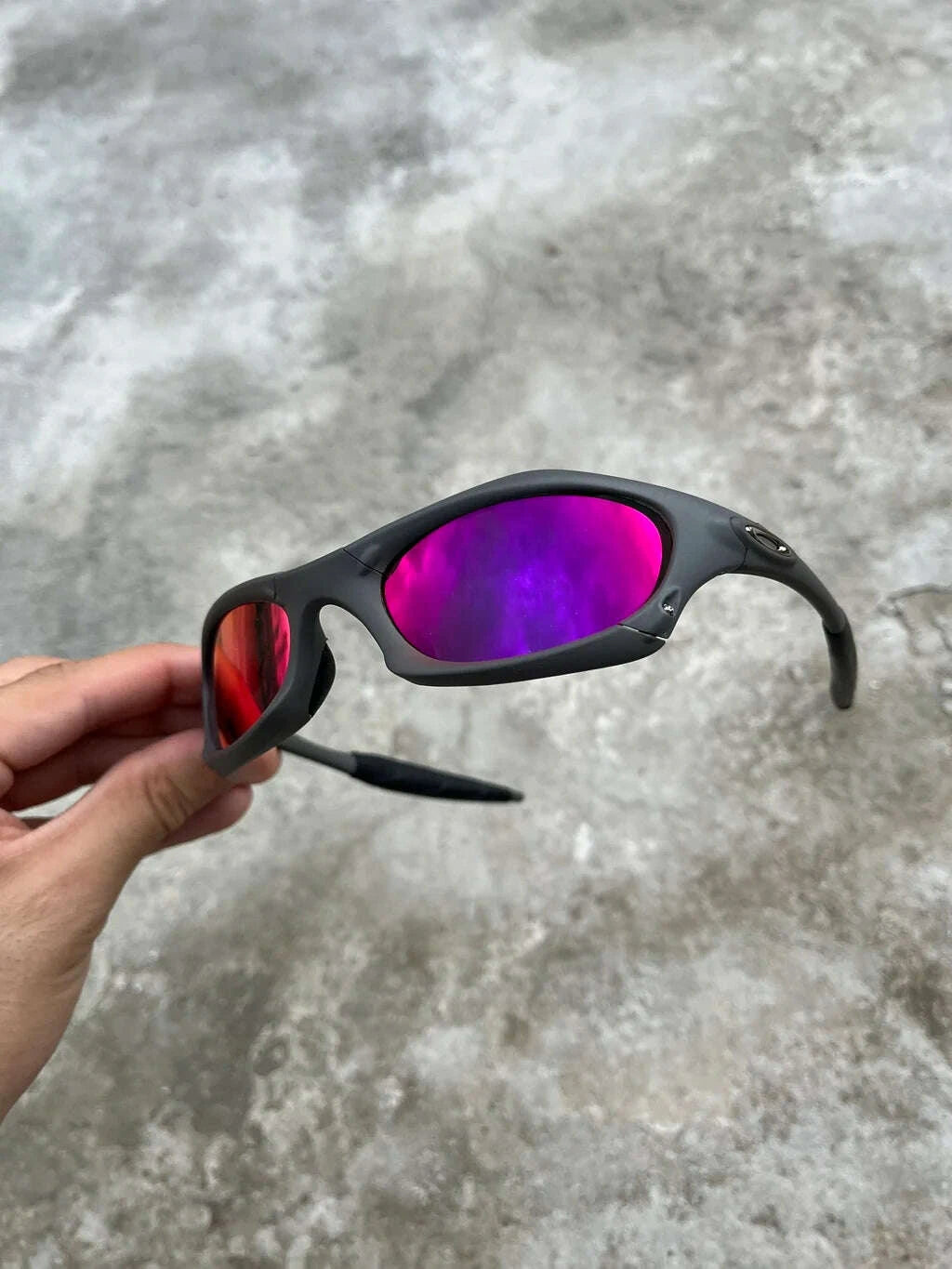 DDB06D68-A997-4C00-BD58-56B81C782B9D