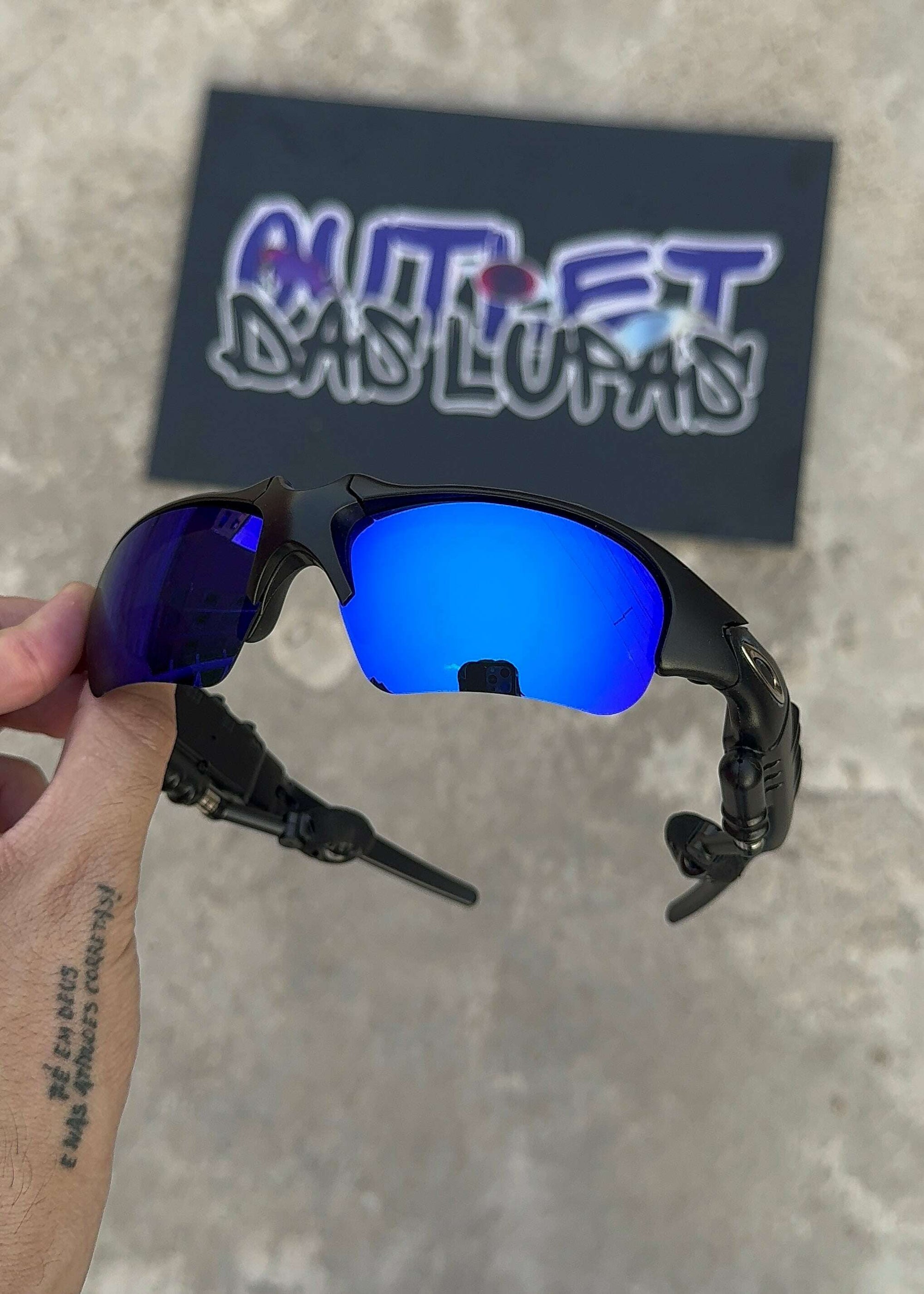 DE0962CE-8684-4910-A69E-0DE475E2A613