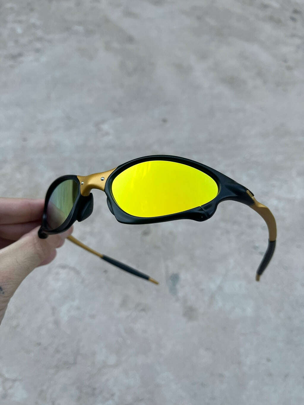 E0985BBA-0932-4277-8B17-CDE53FFE9135