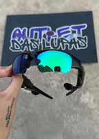 E20EDF96-1300-4008-BAEB-722F1265A605