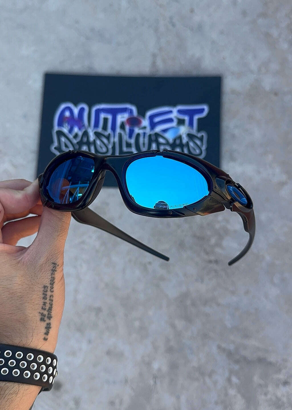 E35514E8-919E-427D-A671-580B1402076B