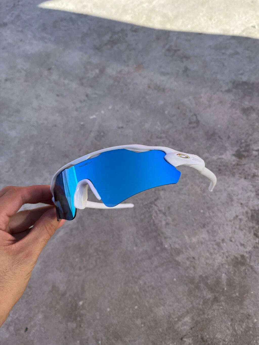 E6DF1393-E0C0-4810-9292-2F8CFDA26614