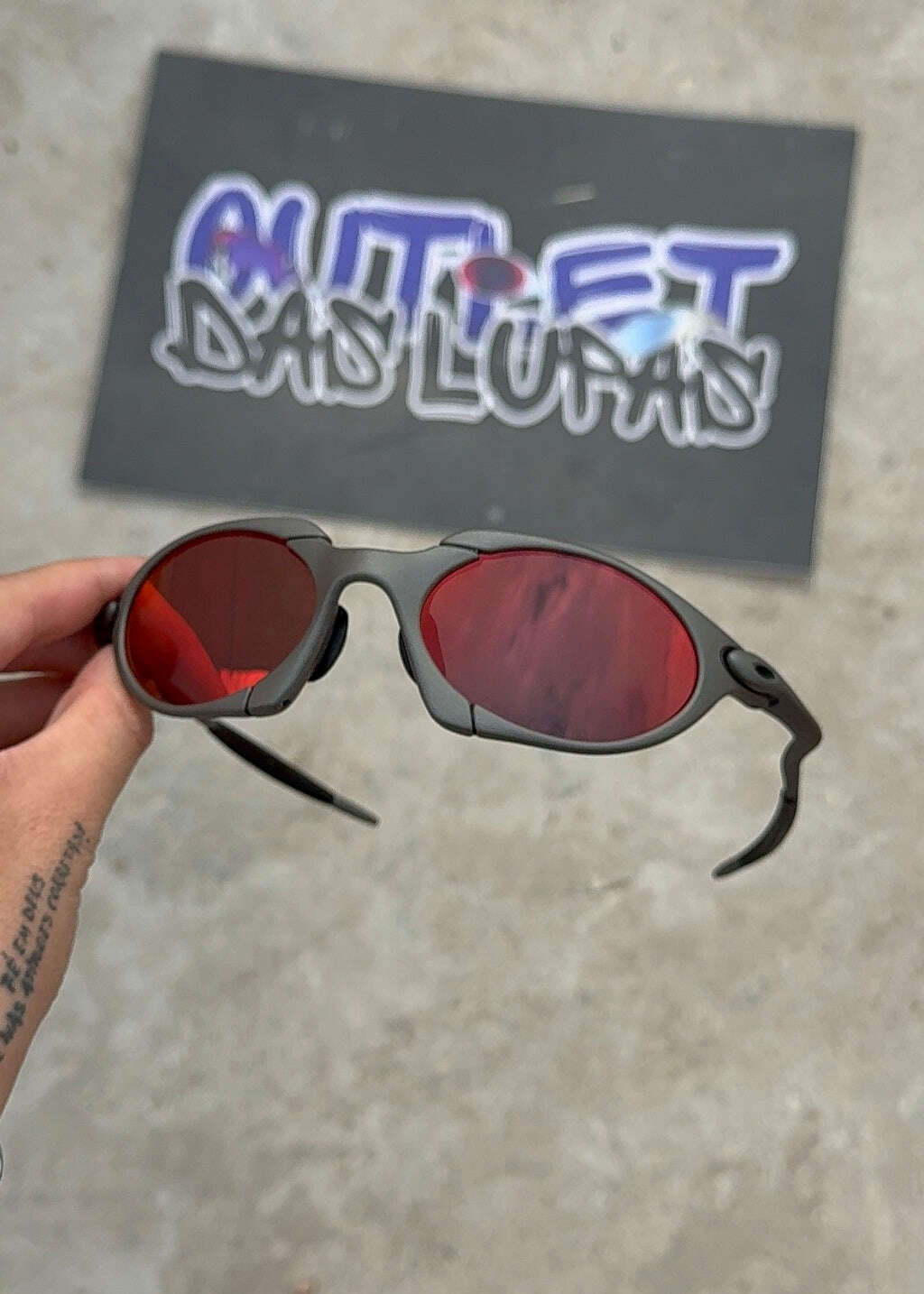 E8FBD61B-A771-4308-9A2F-74505E1AB303