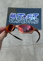 EDF1E6BA-0724-444F-82AA-6BFC79280315