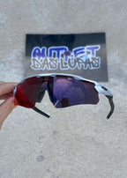 EF93E66E-0130-4E49-8D1A-F3290B1C2D45