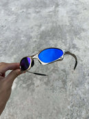 F1548872-CA5F-47F2-B553-747D54613097