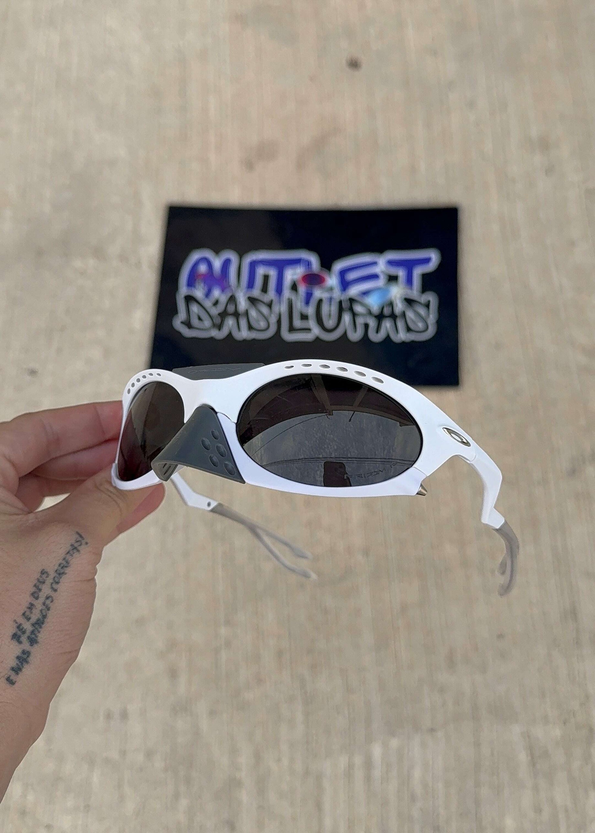 F18AA28E-DA68-41DB-A831-4F87B209E3AC