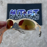 Matte Bone, Gold Café