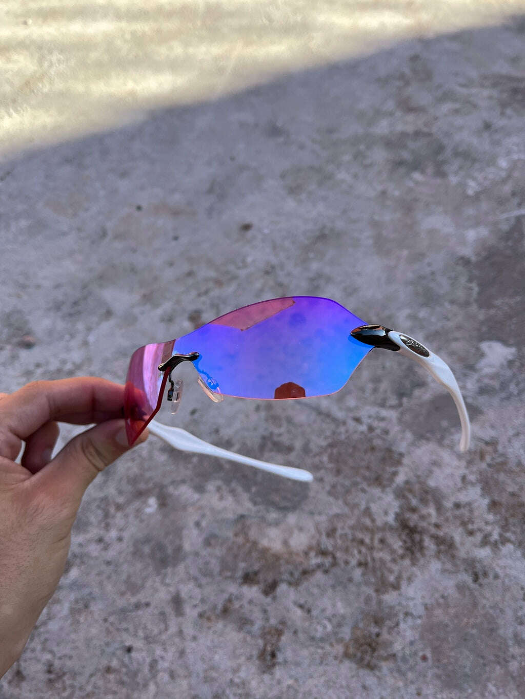 FE6DFF43-7D58-4513-913E-BE7582136FF5