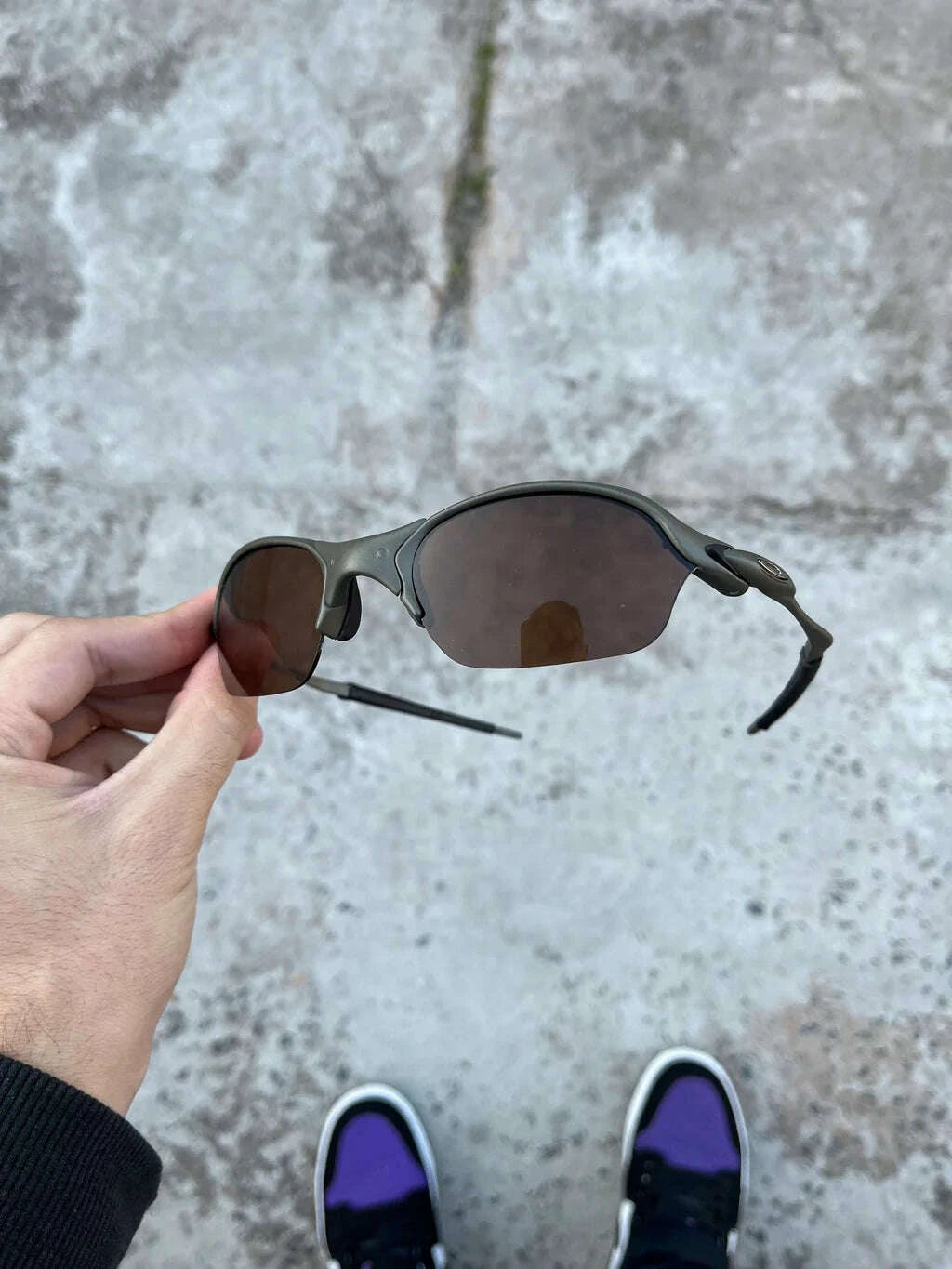 FFEDEA66-1610-4AB0-A32C-157BA1116C92