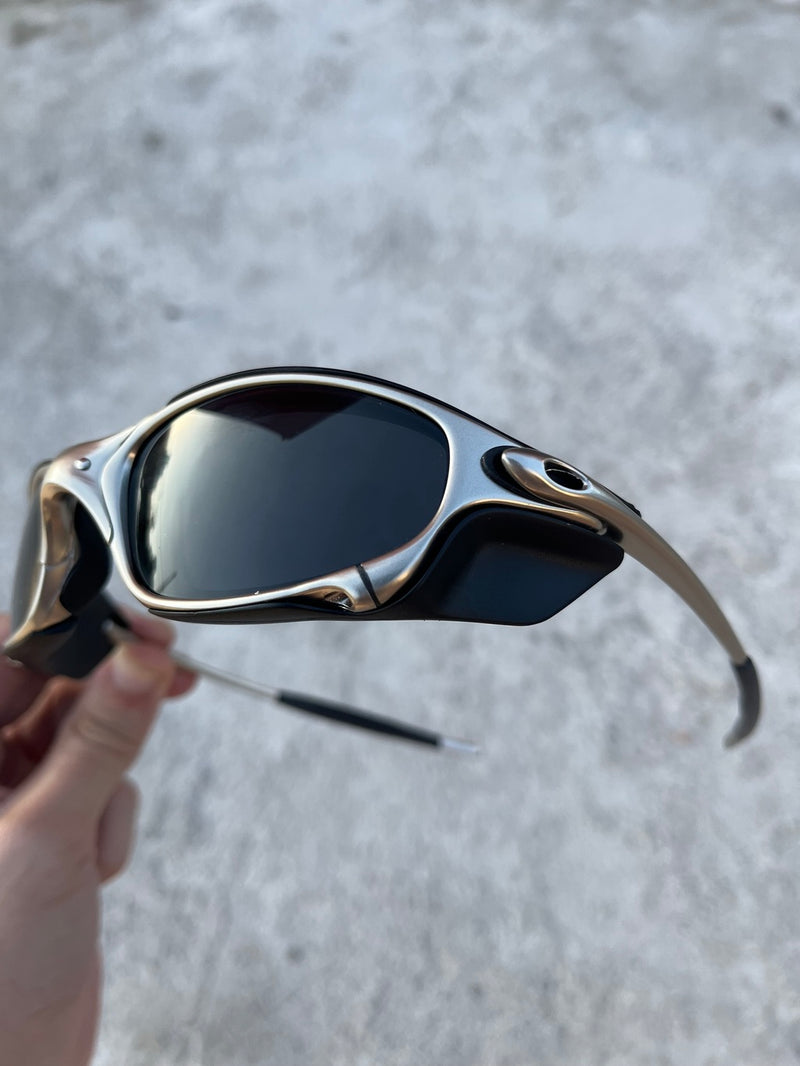 Juliet Plasma, Black com Sideblinder (2X1)